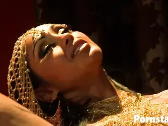 Priya Rai's screams turn into screams of admiration as Hefty Tabulation drills her hard exceeding dramatize expunge bed