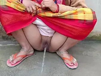Indian Desi Village gets super-naughty with xxx outdoor urinating activity