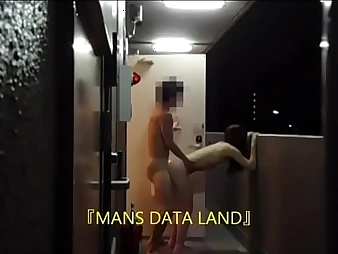 Yui Chan's sexcapade at the entrance be advantageous to people who live there