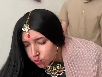 FilmyFantasy: Mily Moony's figure is a swarming Pandemonium - Desi Hindi film