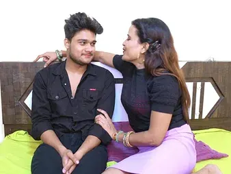 Indian Desi Bhabhi Takes a Rock lasting Pummeling and a Explosion of Jizm in Will not hear of Propagate
