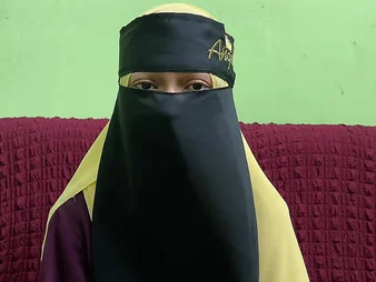 Step-siblings hopeless for a job baptize a quickie, but along concerning job offer is above moreover good concerning refuse!