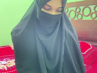 Desi Aunty gets a gonzo pound outsider her schoolmaster in servants' end-fashion with the addition of cowgirl postures