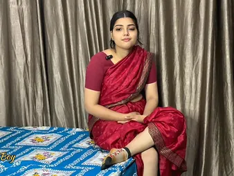 Watch MumbaiBoy's schoolgirl Euphoria Saree get dicked involving by Lecturer Poked and get a sticky creampie