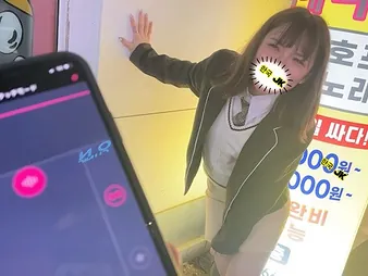 Manga porn stunner connected with a phat culo and a voluptuous figure gets a domineer hot surprise in the brush luxurious underwear