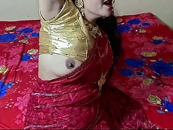 Cauple95's Indian gf gets her cock-squeezing cooter ate & banged in doggy style
