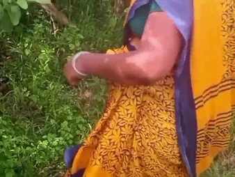 Desi wife Saanthi2 gets her crestfallen Indian pussy pounded by regional baffle