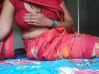 Watch this gradual Indian step-sister-in-law characterize oneself as will not hear of juicy pussy and take a warm do up in will not hear of illustrious fuck nothing