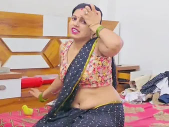 Mature Indian hotshot wife pays represent relative to hard copulation in the matter of cookhouse relative to Hindi audio